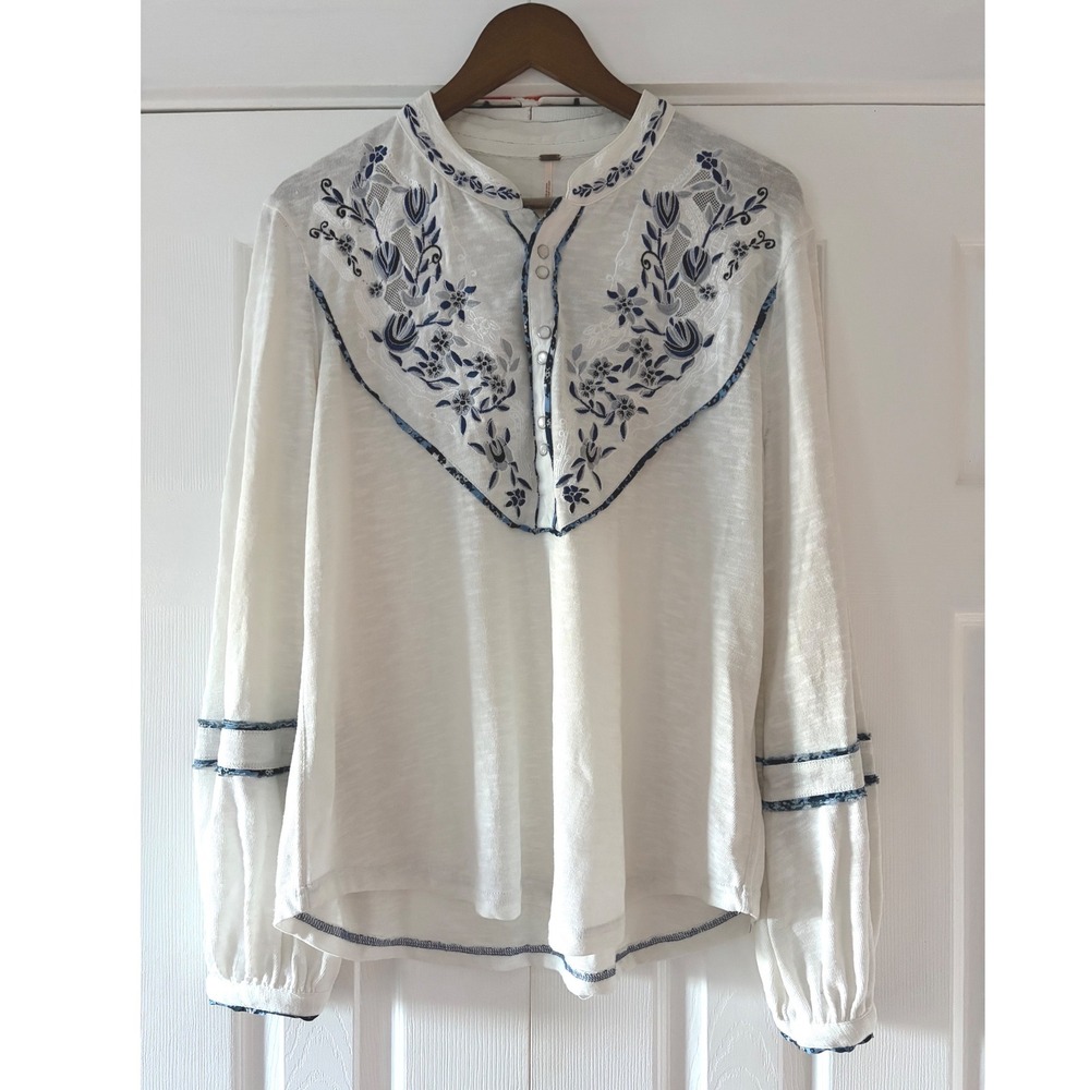 Free People Embroidered Lace Henley Blouse White Blue Floral Long Sleeve Large